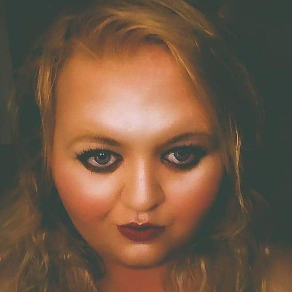 Meet your Posher, Amanda-leigh